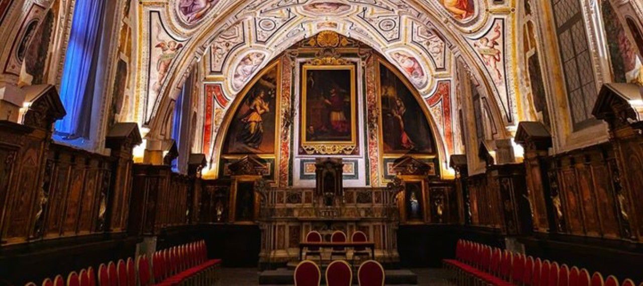 Sant'Anna Dei Lombardi Complesso Monumentale